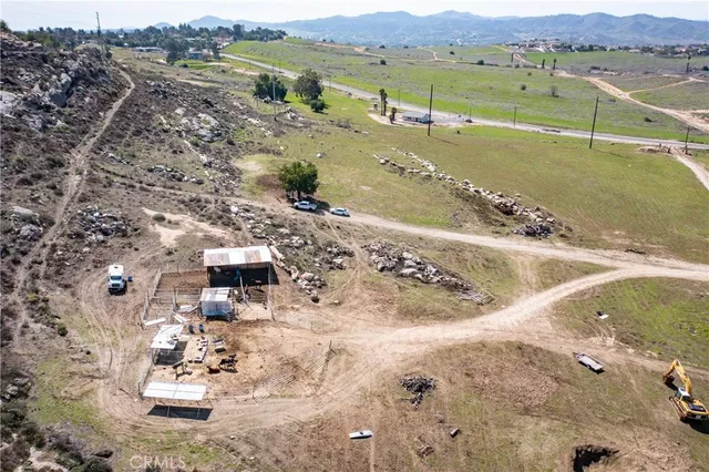 $1,450,000 | 19100 Markham Street, Riverside, CA 92508