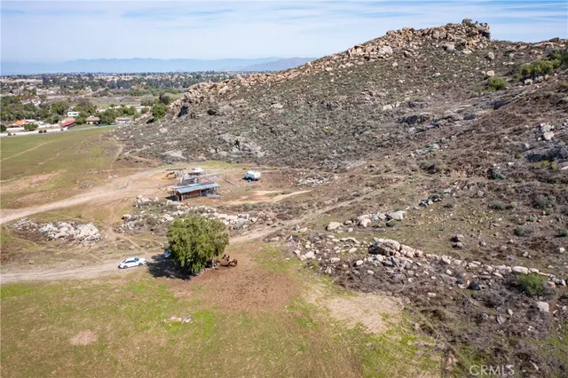 $1,450,000 | 19100 Markham Street, Riverside, CA 92508