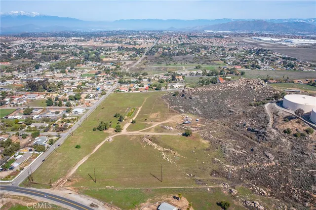 $1,450,000 | 19100 Markham Street, Riverside, CA 92508