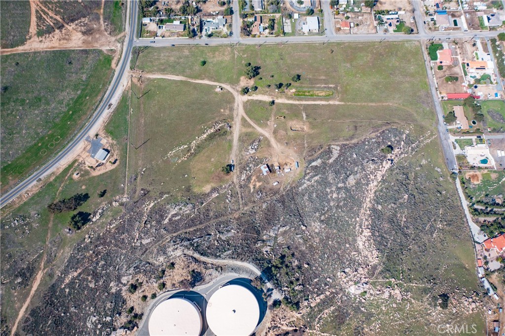 19100 Markham Street Riverside, CA 92508 - Photo 9 of 17