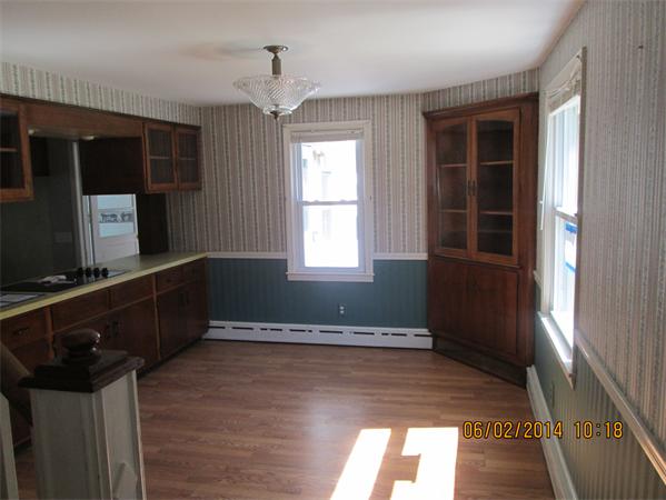 87 Sutton Road Webster, MA 01570 - Photo 3 of 7