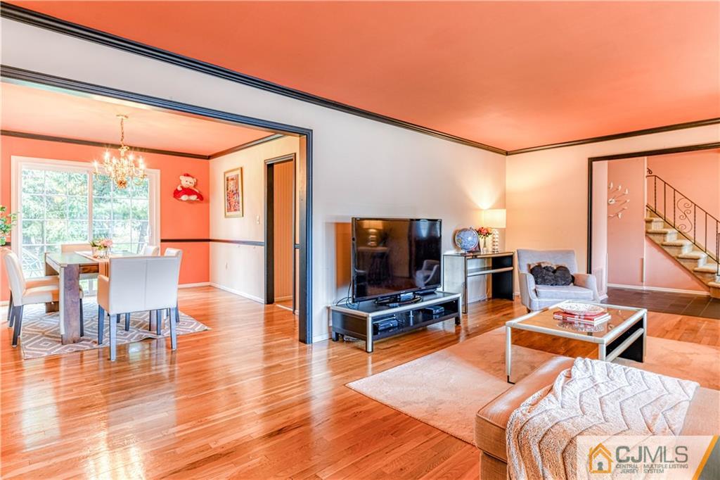 51 Meredith Road Edison, NJ 08817 - Photo 12 of 40