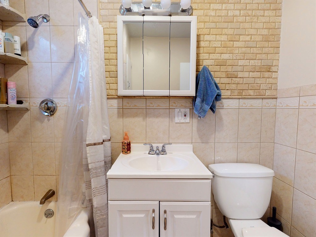 44 Russell Road Somerville, MA 02144 - Photo 15 of 40 Gallery Image 15