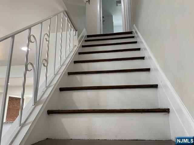 467 Knoll Road New Milford, NJ 07646 - Photo 11 of 20