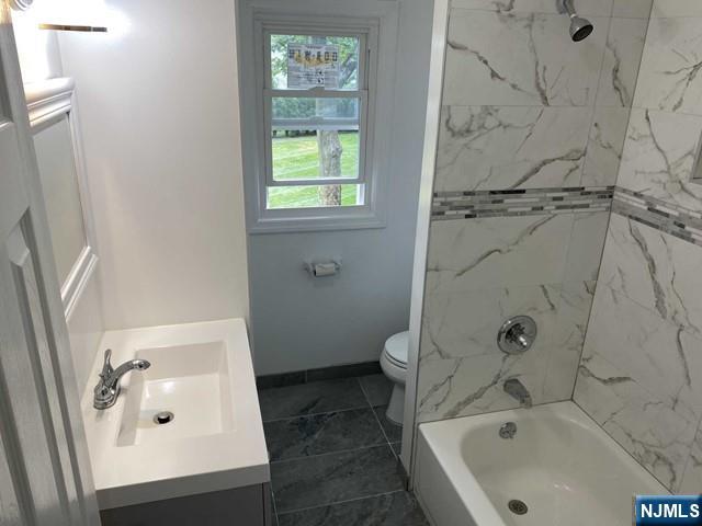 467 Knoll Road New Milford, NJ 07646 - Photo 15 of 20