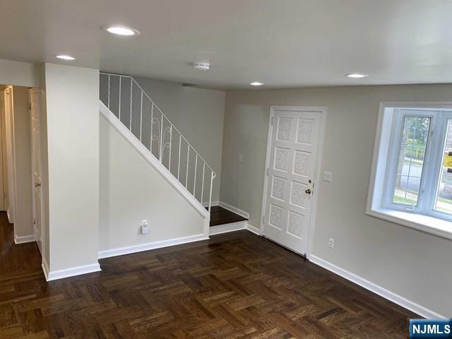 467 Knoll Road New Milford, NJ 07646 - Photo 2 of 20