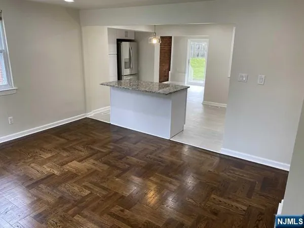 $4,200 | 467 Knoll Road, New Milford, NJ 07646