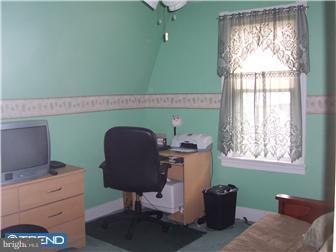 122 Jefferson Street Riverside, NJ 08075 - Photo 9 of 12 Bedroom 3