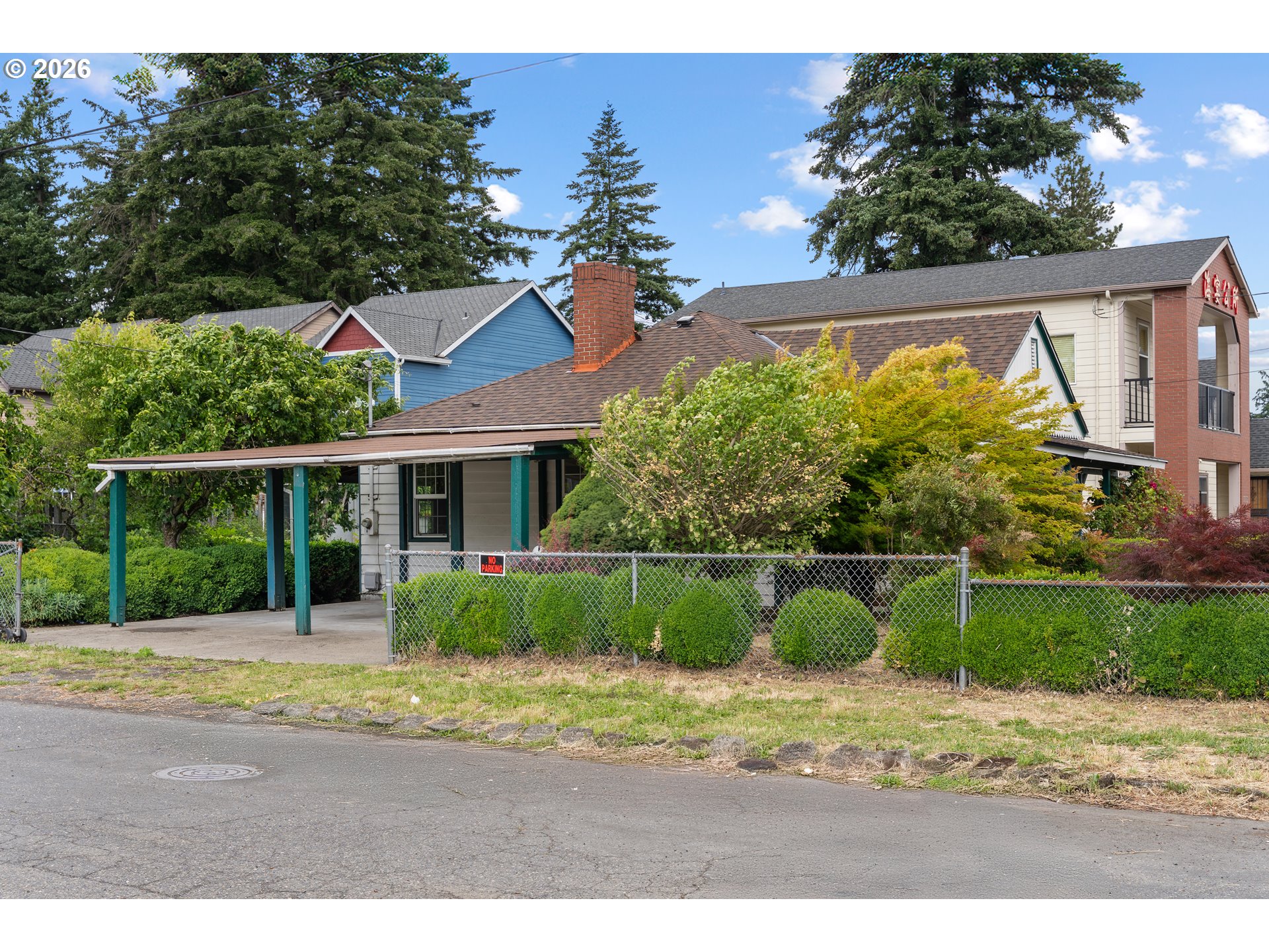 11311 Southeast Division Street Portland, OR 97216 - Photo 4 of 48
