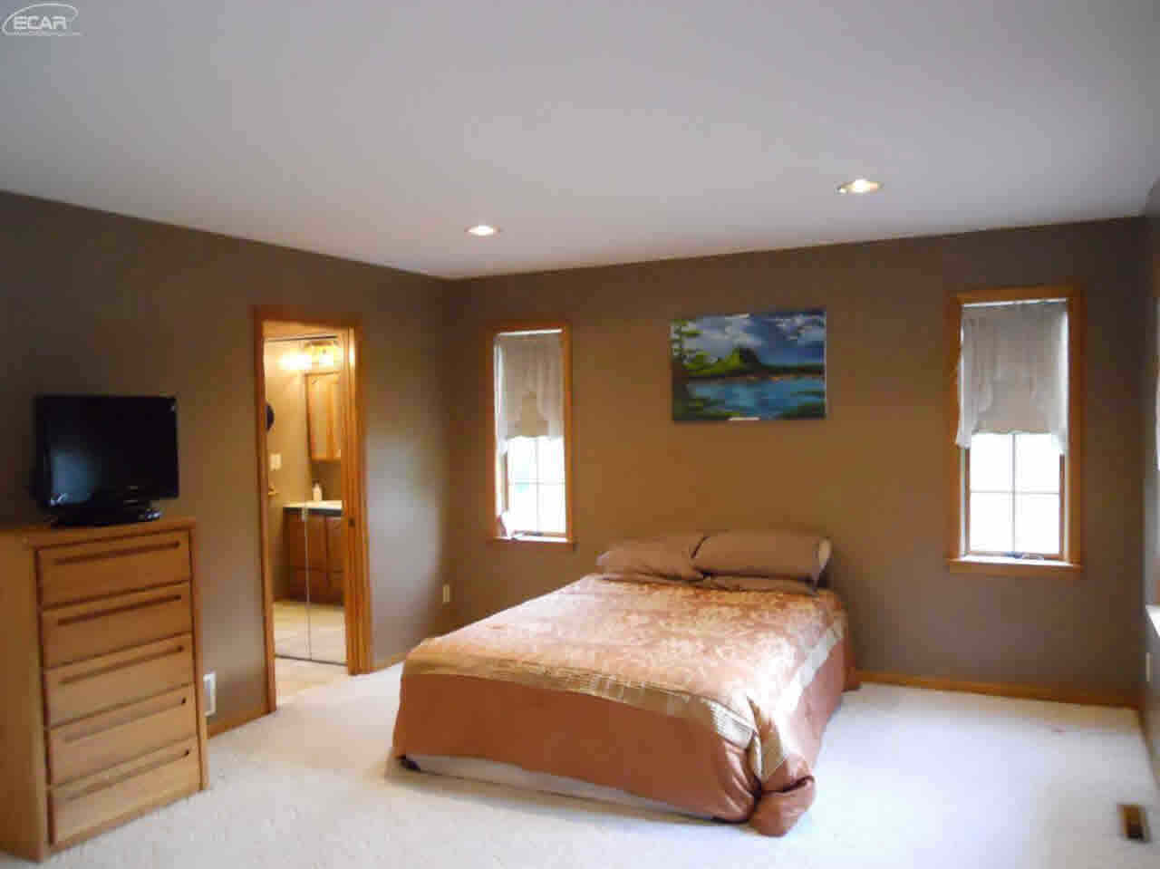 8201 Vassar Road Millington, MI 48746 - Photo 14 of 45 21350739-13.JPG