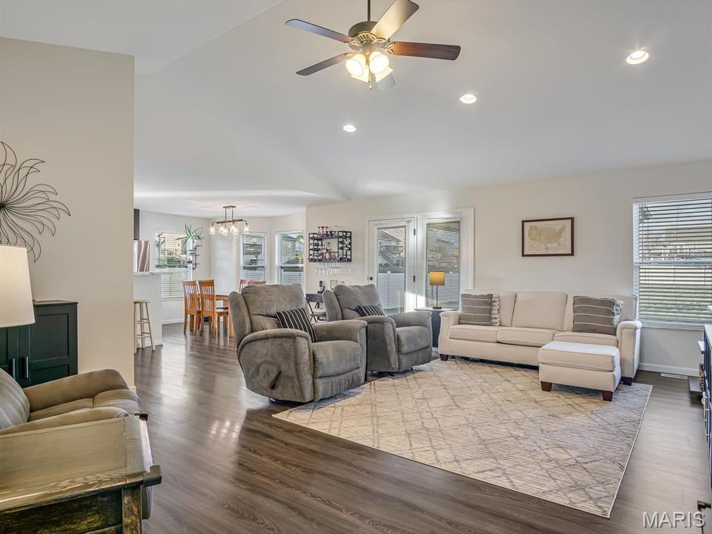 809 Cheshire Drive Waterloo, IL 62298 - Photo 7 of 30