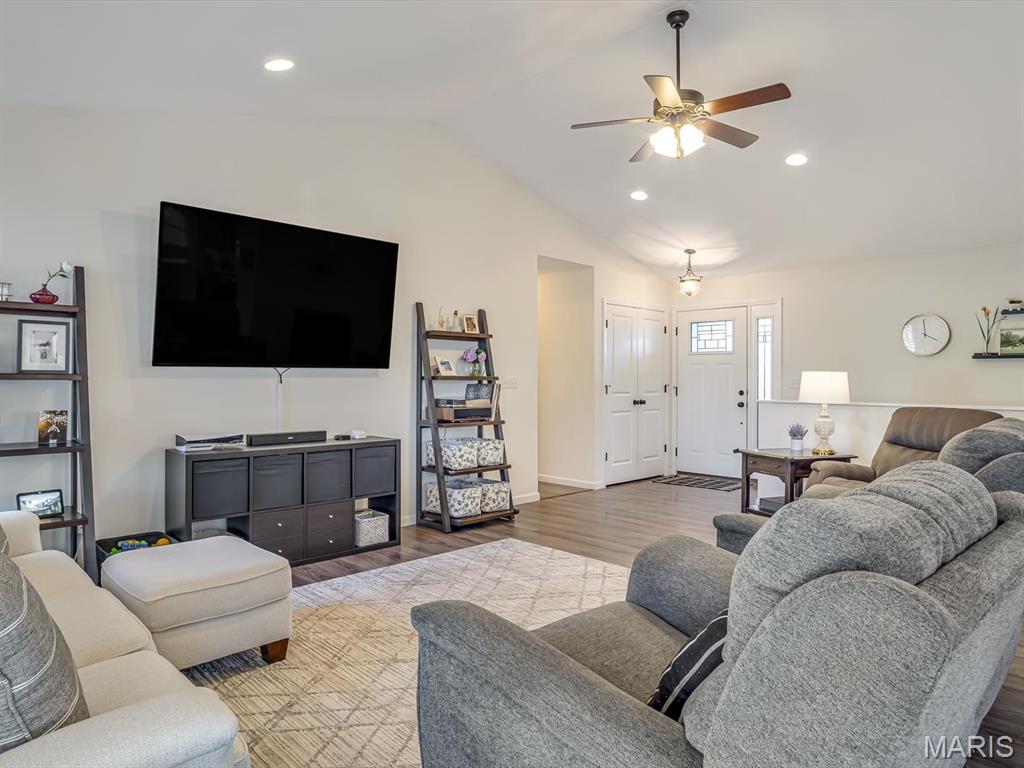 809 Cheshire Drive Waterloo, IL 62298 - Photo 9 of 30