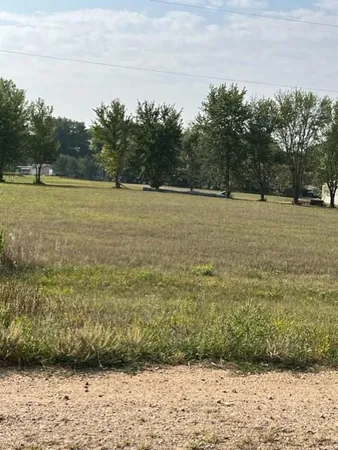 $70,000 | 46250 County Road 15, Windom, MN 56101