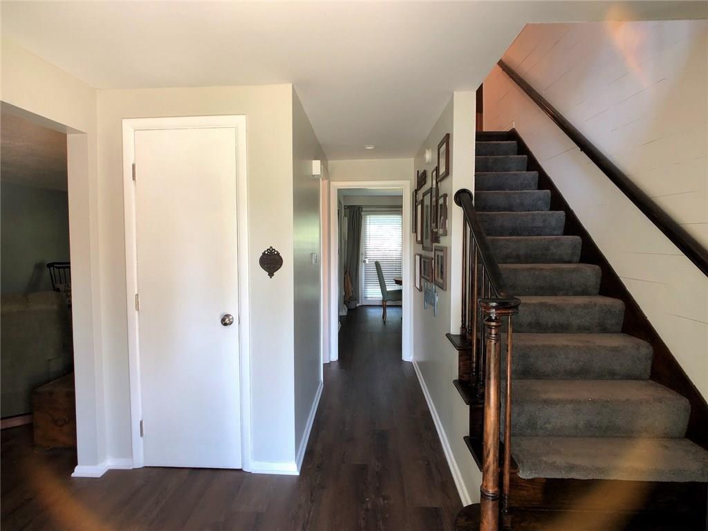 3030 Taylor Road Columbus, IN 47203 - Photo 5 of 23 Gallery Image 5