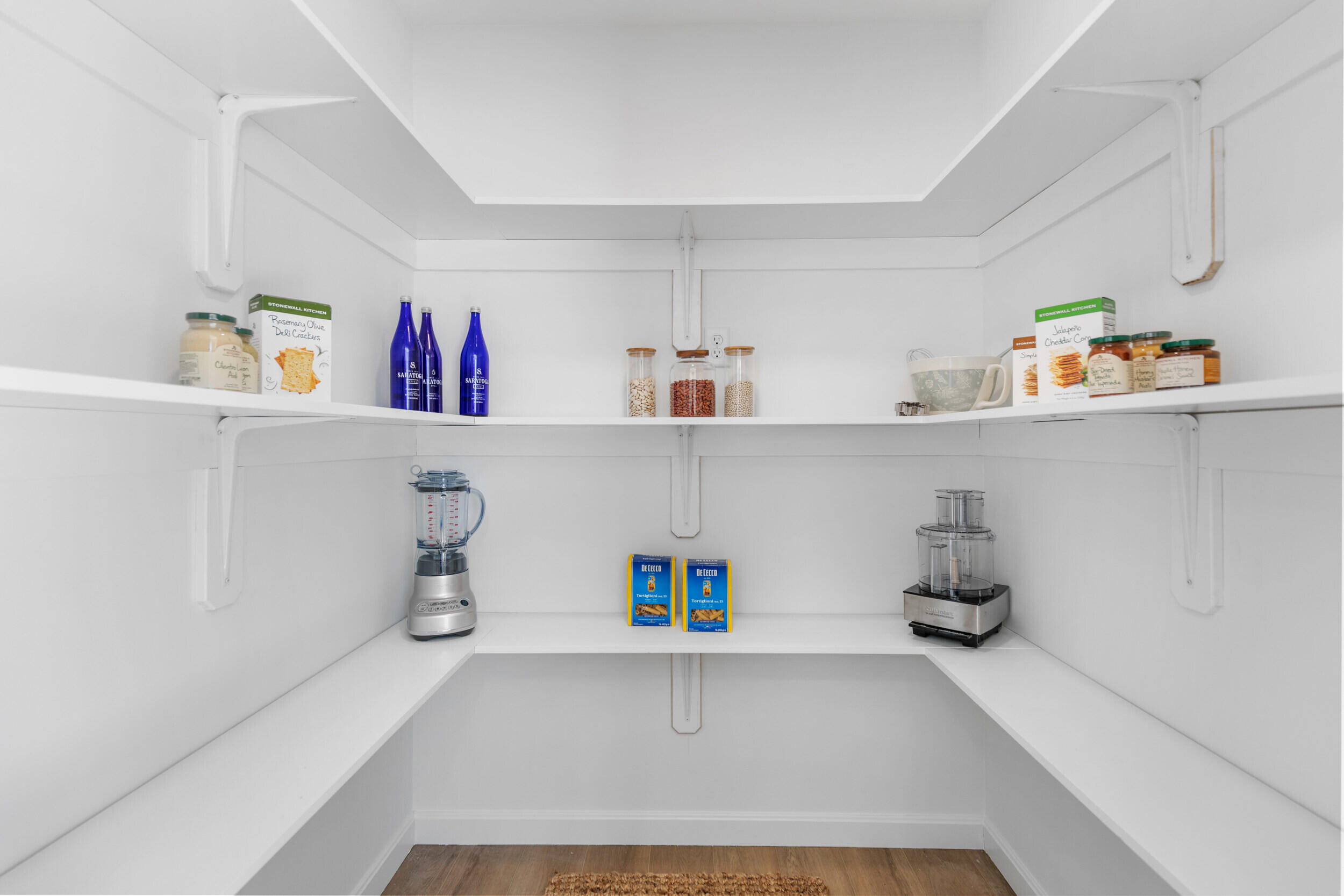 29 Baxter Lane, Unit 8 Gorham, ME 04038 - Photo 7 of 31 Pantry
