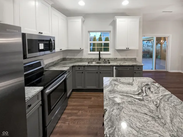 $363,000 | 5165 Montevideo Drive, Plainfield, IN 46168