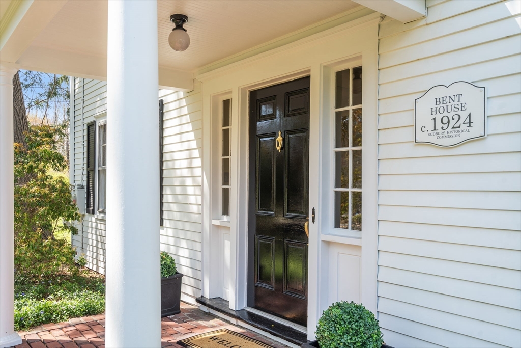 96 Hudson Road Sudbury, MA 01776 - Photo 3 of 42 Gallery Image 3