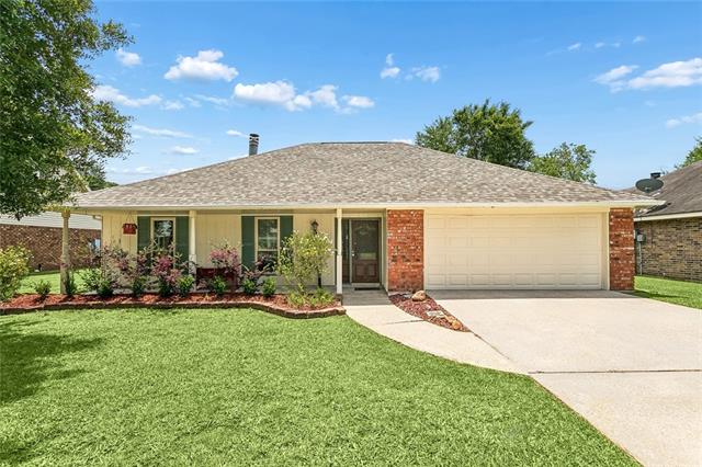 305 Lake Village Boulevard Slidell, LA 70461 - Photo 1 of 19