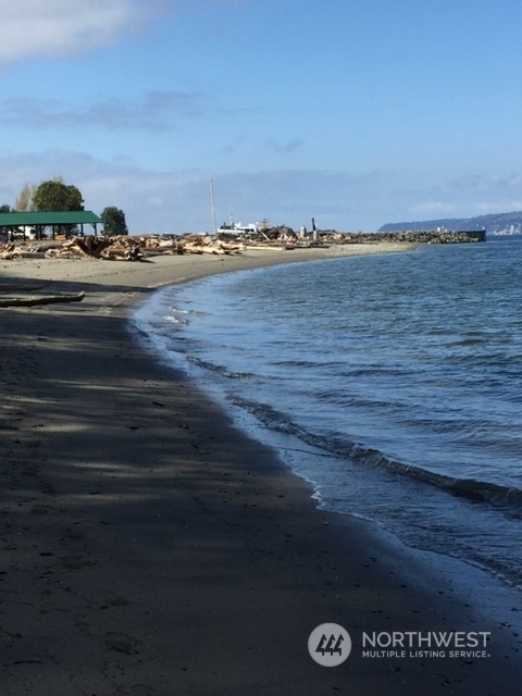 113 Port Susan Drive Everett, WA 98201 - Photo 20 of 23 a view of ocean with city view
