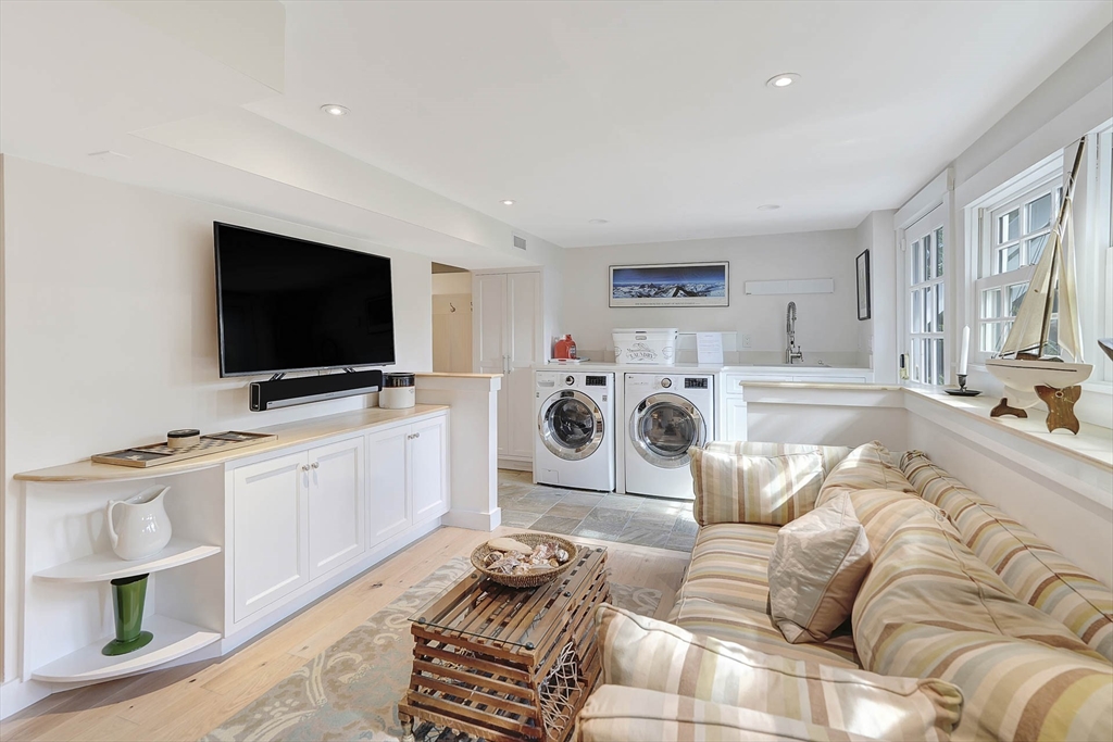 2 Orchard Lane Edgartown, MA 02539 - Photo 32 of 42