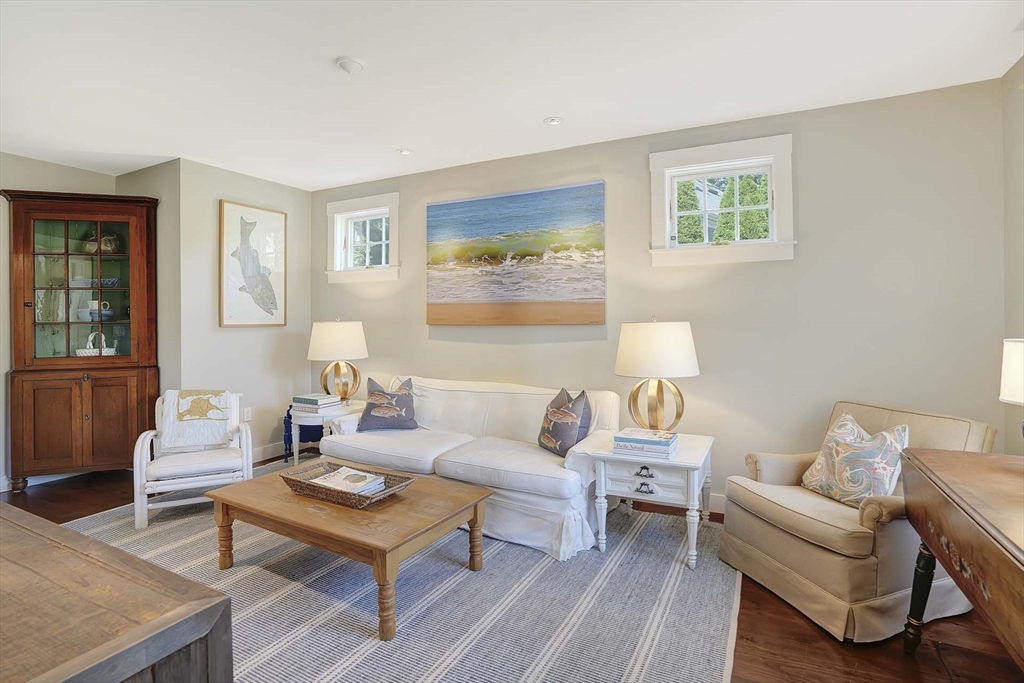 2 Orchard Lane Edgartown, MA 02539 - Photo 7 of 42