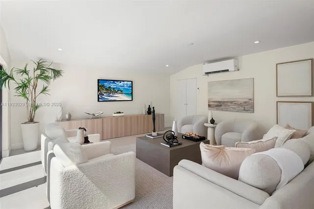 $17,000 | 10945 Southwest 75th Court, Pinecrest, FL 33156