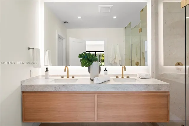 $17,000 | 10945 Southwest 75th Court, Pinecrest, FL 33156