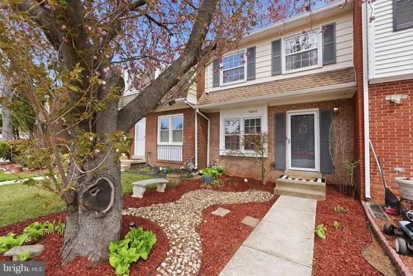 $399,990 | 14835 Emberdale Drive, Woodbridge, VA 22193