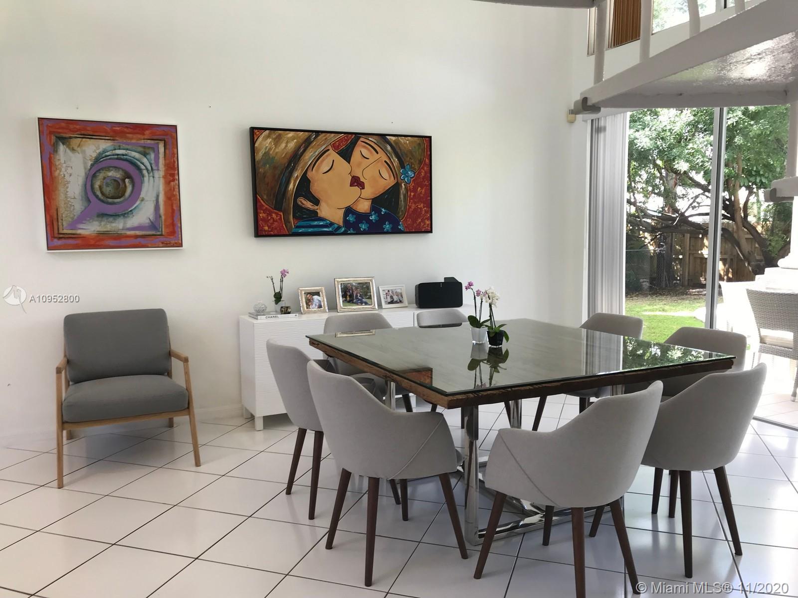 660 Warren Lane Key Biscayne, FL 33149 - Photo 4 of 16 Gallery Image 4