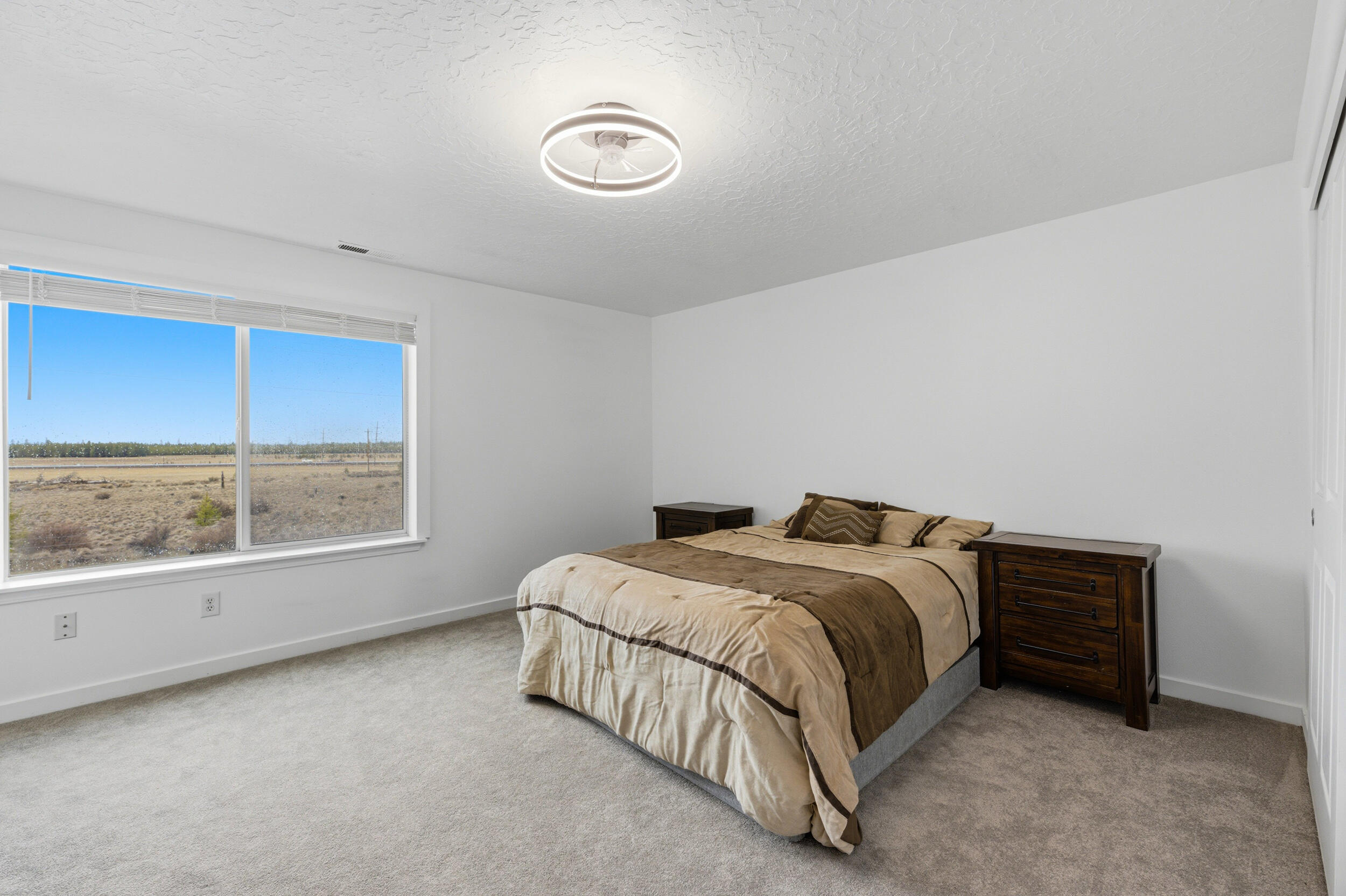51281 Riley Lane La Pine, OR 97739 - Photo 17 of 36