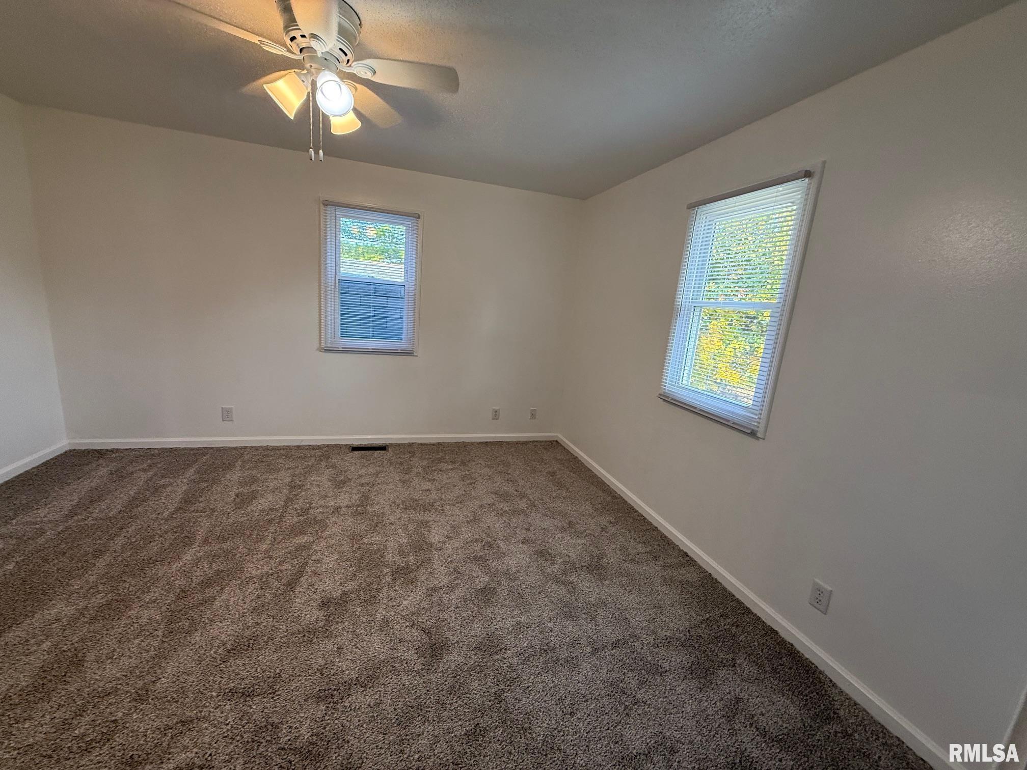 3017 Shadowfax Drive Springfield, IL 62707 - Photo 23 of 44