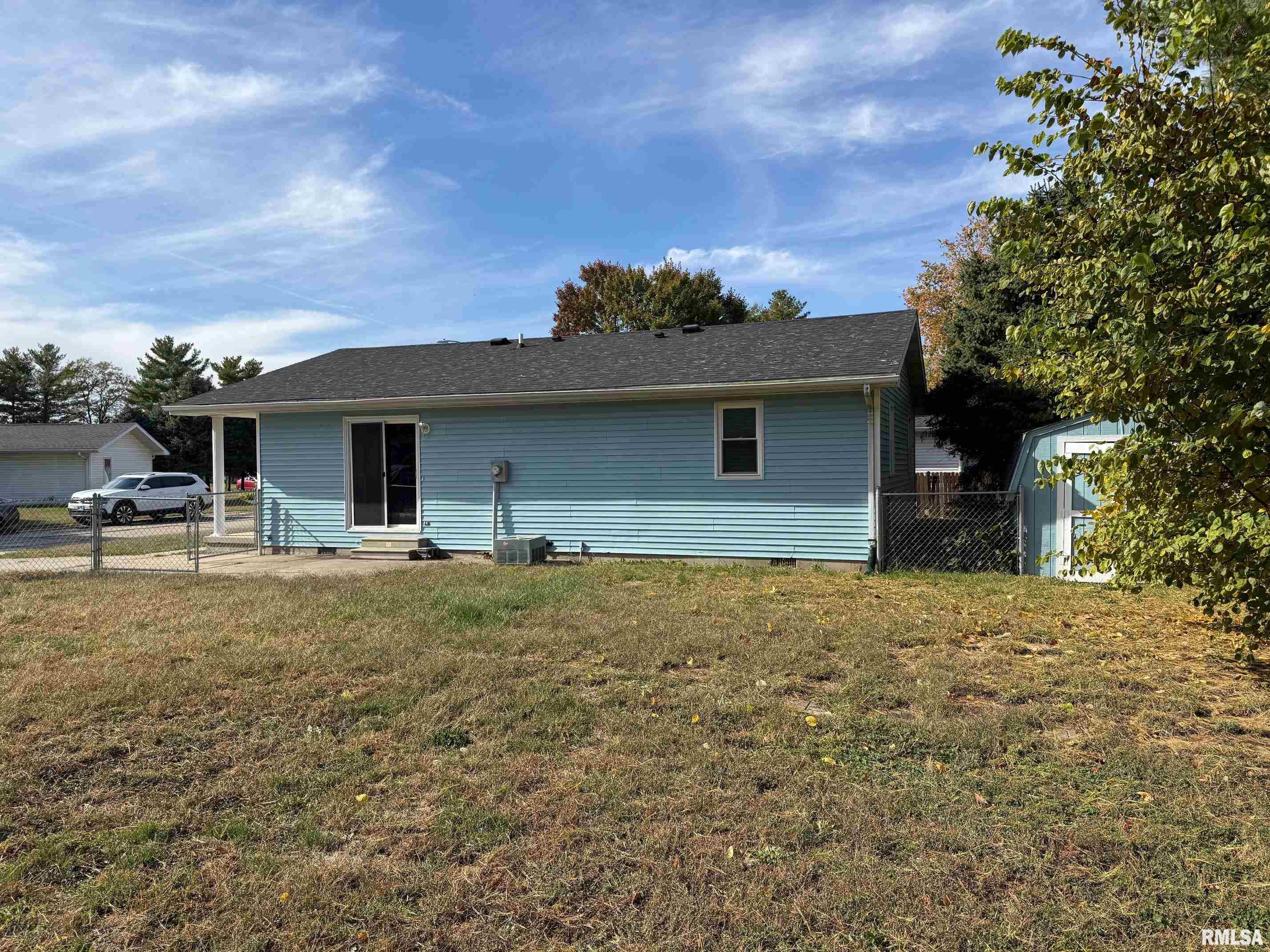 3017 Shadowfax Drive Springfield, IL 62707 - Photo 4 of 44