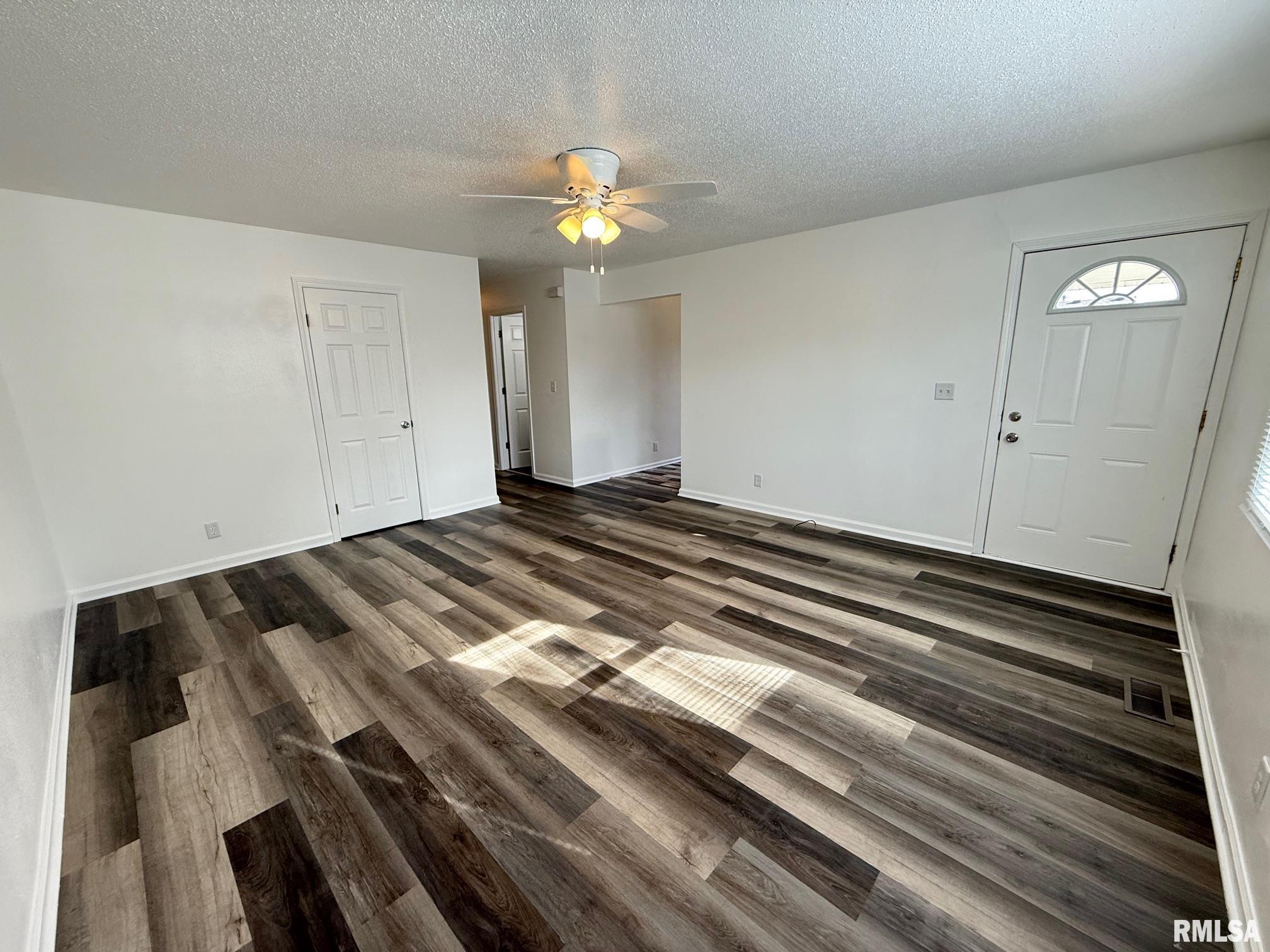 3017 Shadowfax Drive Springfield, IL 62707 - Photo 5 of 44