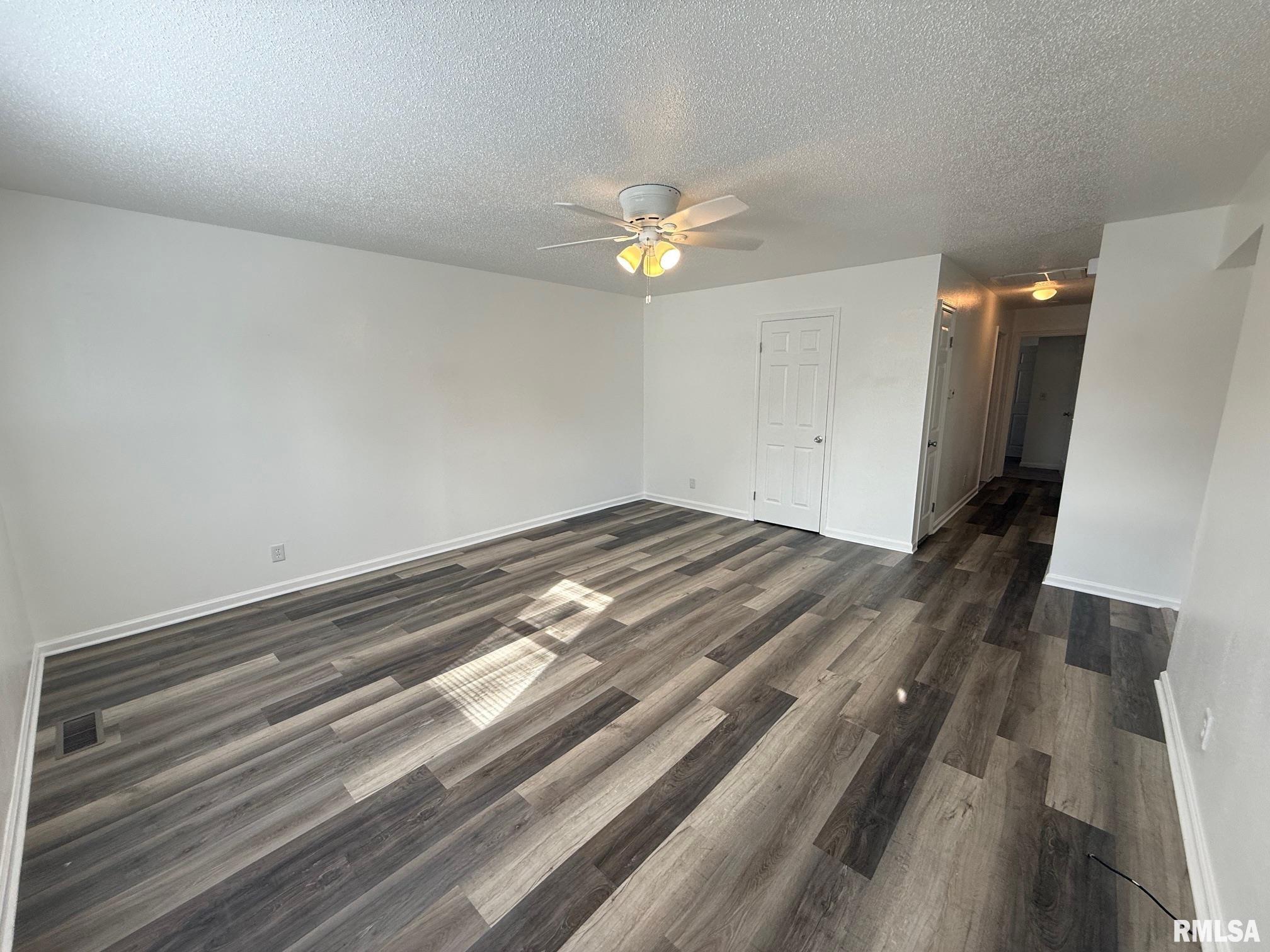 3017 Shadowfax Drive Springfield, IL 62707 - Photo 9 of 44