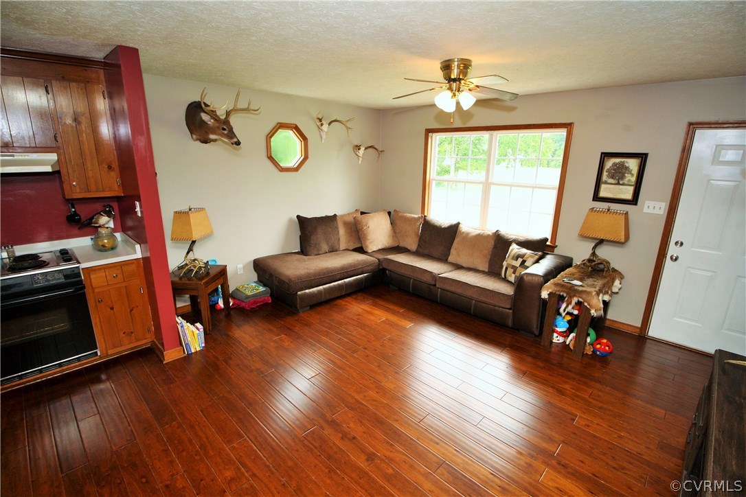 3132 Venter Road Aylett, VA 23009 - Photo 3 of 22 Gallery Image 3
