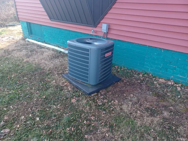 $144,000 | 215 North 3rd Street, Rockport, IN 47635