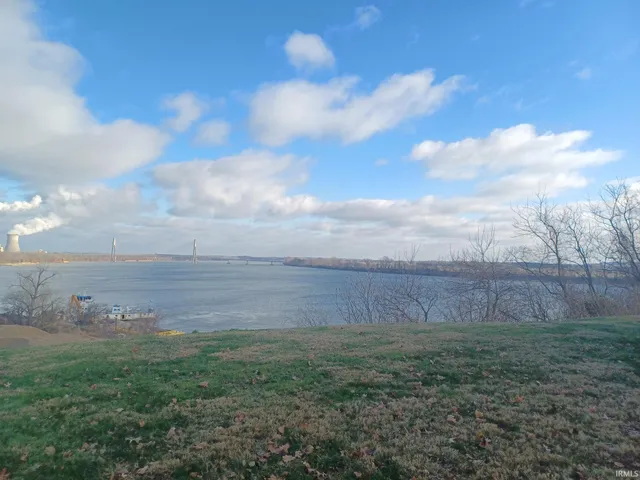 $144,000 | 215 North 3rd Street, Rockport, IN 47635