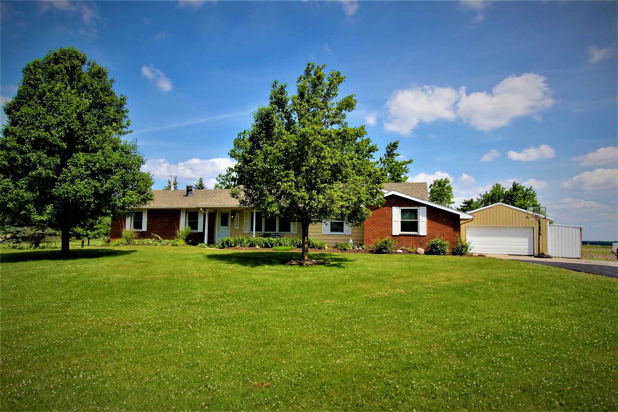 10909 East Tillman Road Fort Wayne, IN 46816 - Photo 1 of 30