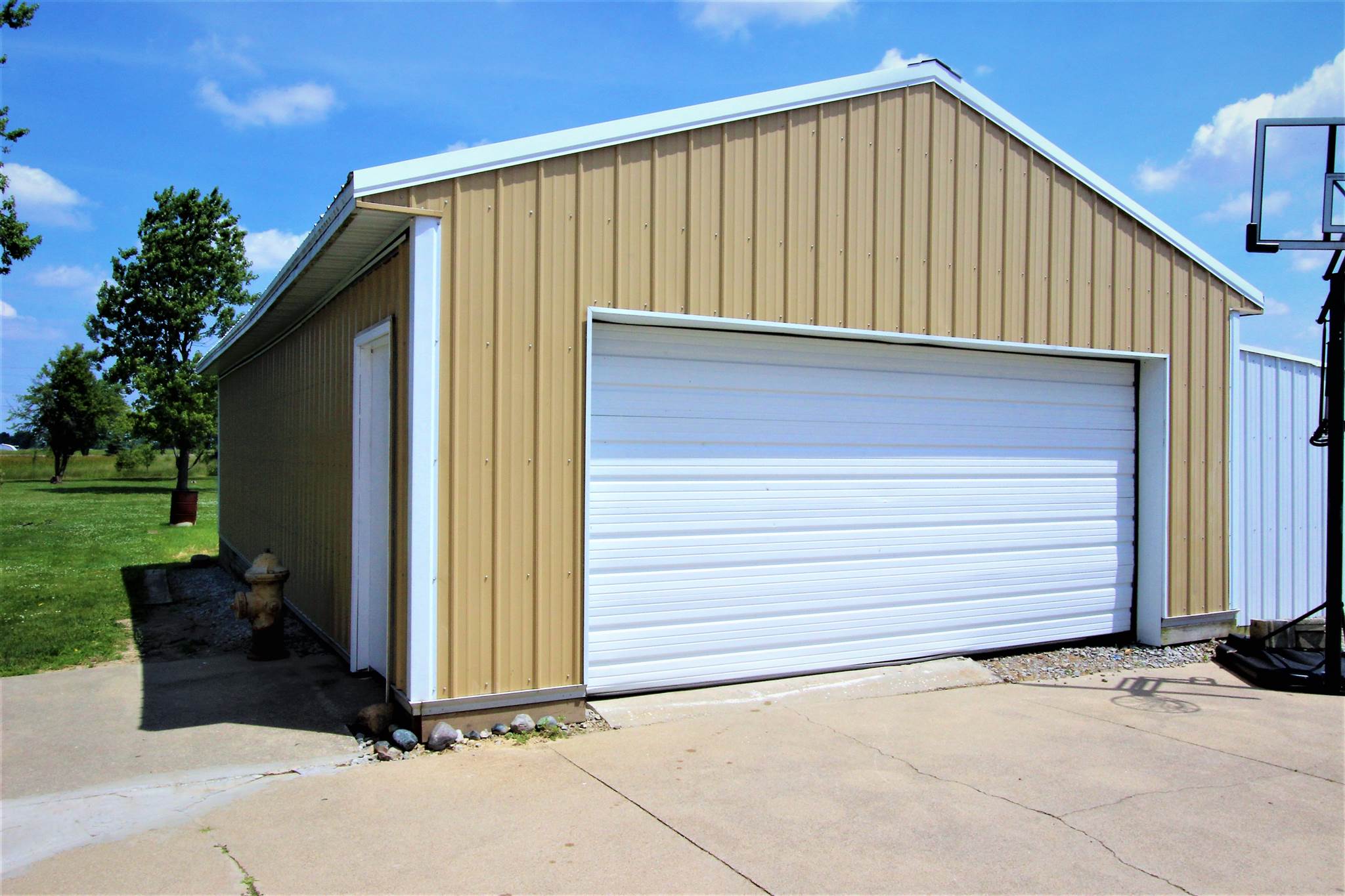 10909 East Tillman Road Fort Wayne, IN 46816 - Photo 5 of 30