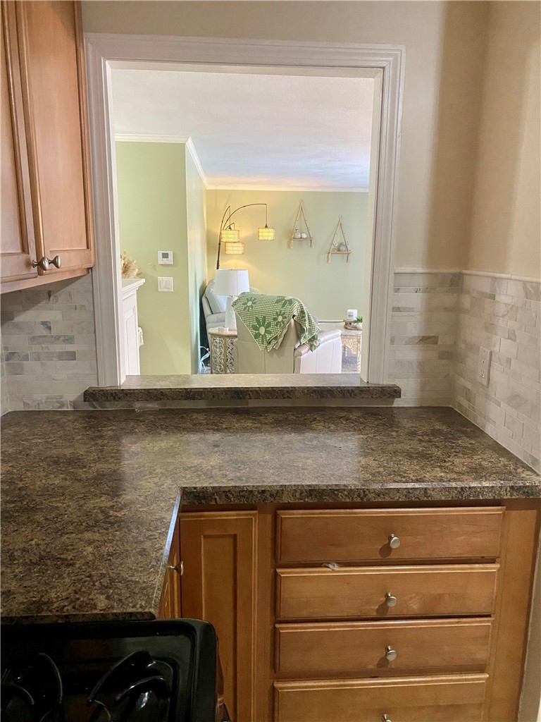 7 Wake Robin Road, Unit 104 Lincoln, RI 02865 - Photo 8 of 17 Gallery Image 8