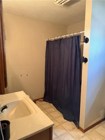 $65,000 | 122 South Butler Street, Erie, KS 66733