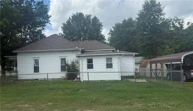 $65,000 | 122 South Butler Street, Erie, KS 66733