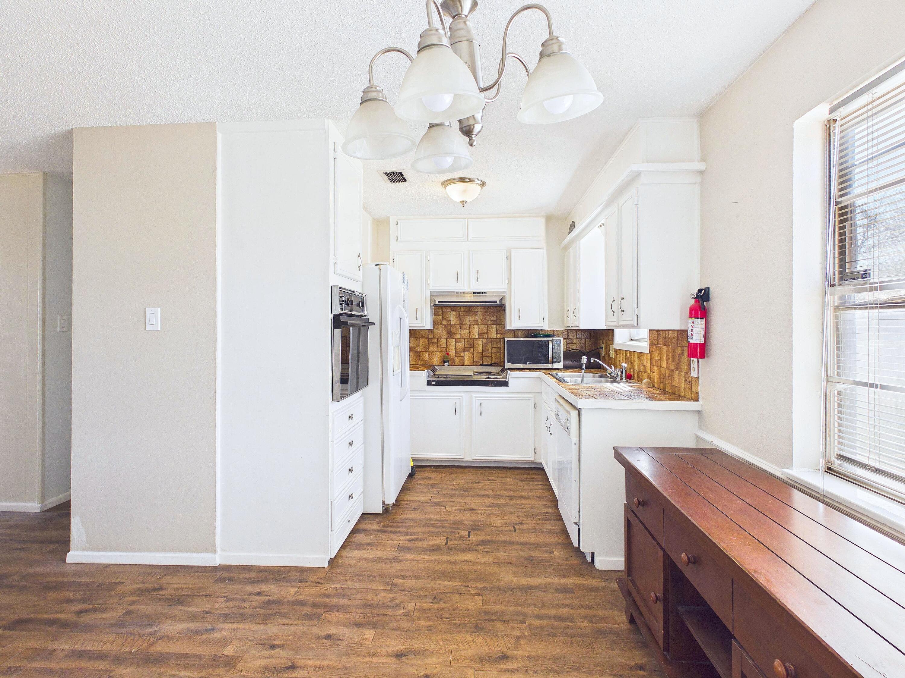 4825 10th Street Lubbock, TX 79416 - Photo 10 of 27