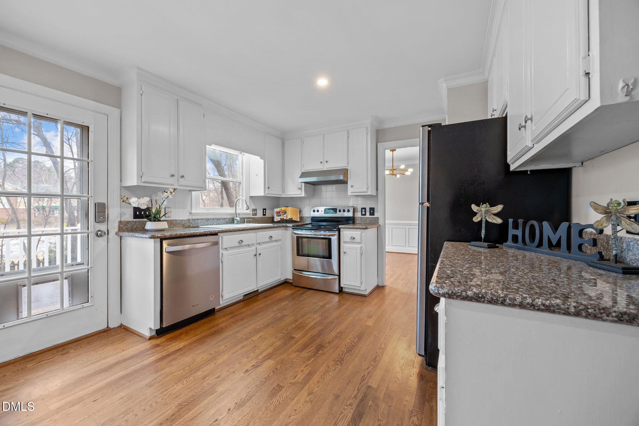 4713 Forest Highland Drive Raleigh, NC 27604 - Photo 12 of 38 30-web-or-mls-IMG_4177