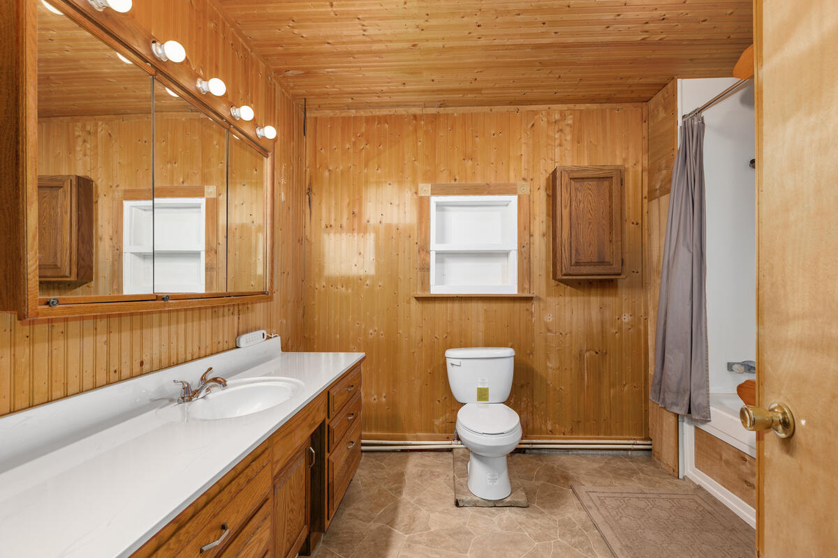 11718 Federal Road Morley, MI 49336 - Photo 19 of 31 11718-Federal_018