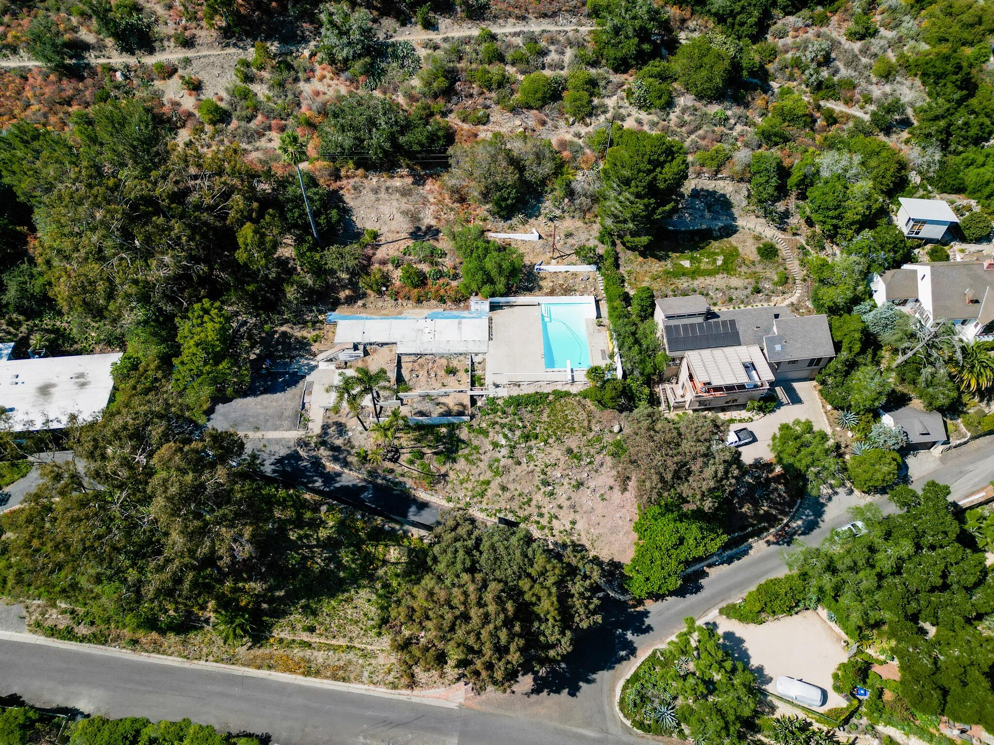 1322 Dover Road Santa Barbara, CA 93103 - Photo 8 of 18 Aerial View