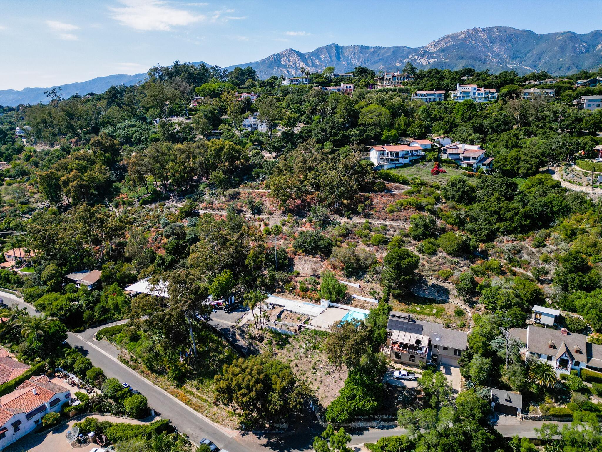 1322 Dover Road Santa Barbara, CA 93103 - Photo 10 of 18 Pacel Toward Mountains Angle