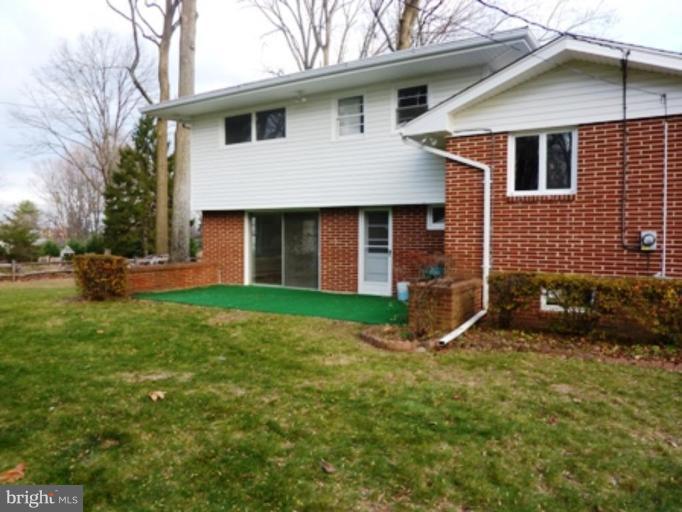 18 Cedarhill Road Randallstown, MD 21133 - Photo 14 of 17 Back Yard Enjoyment!