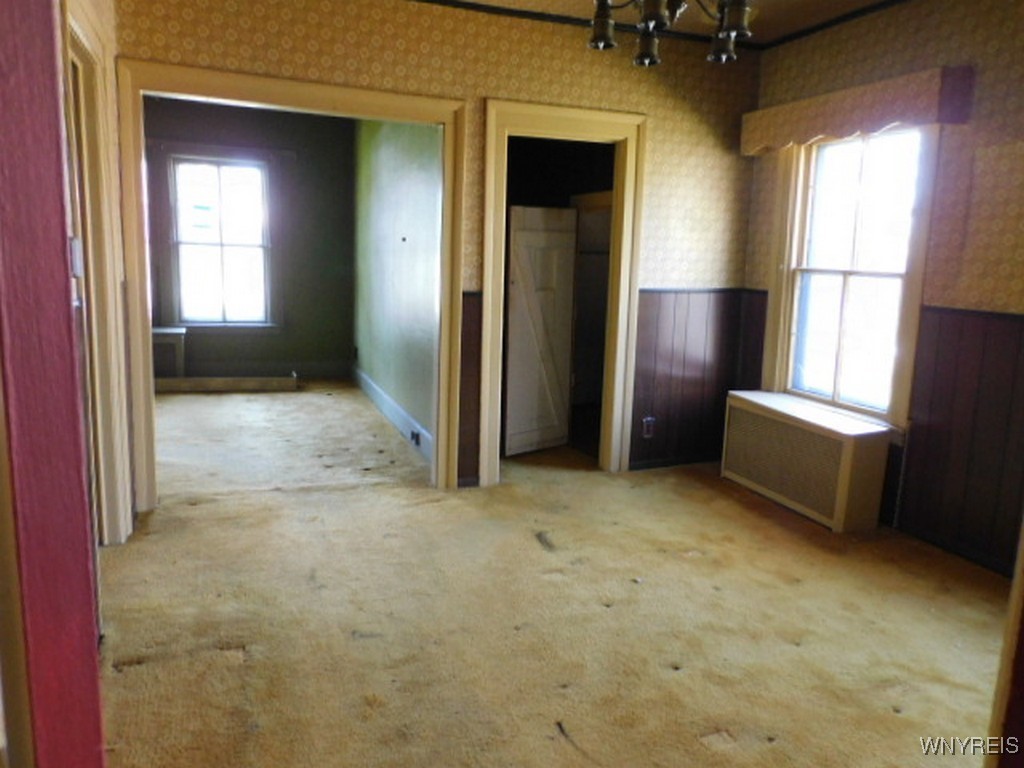 26 Robinson Street Hanover, NY 14136 - Photo 4 of 18