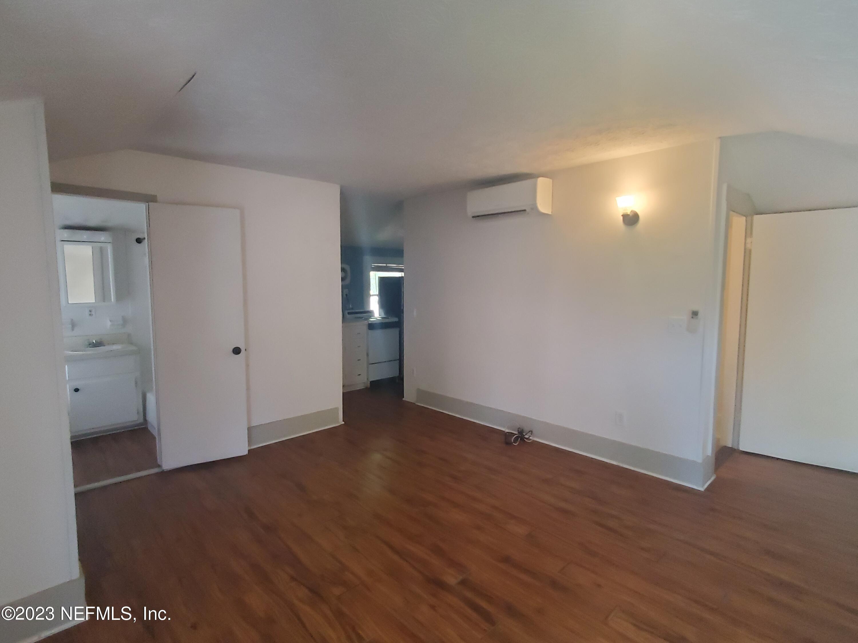 3114 Riverside Avenue Jacksonville, FL 32205 - Photo 4 of 17 living area2